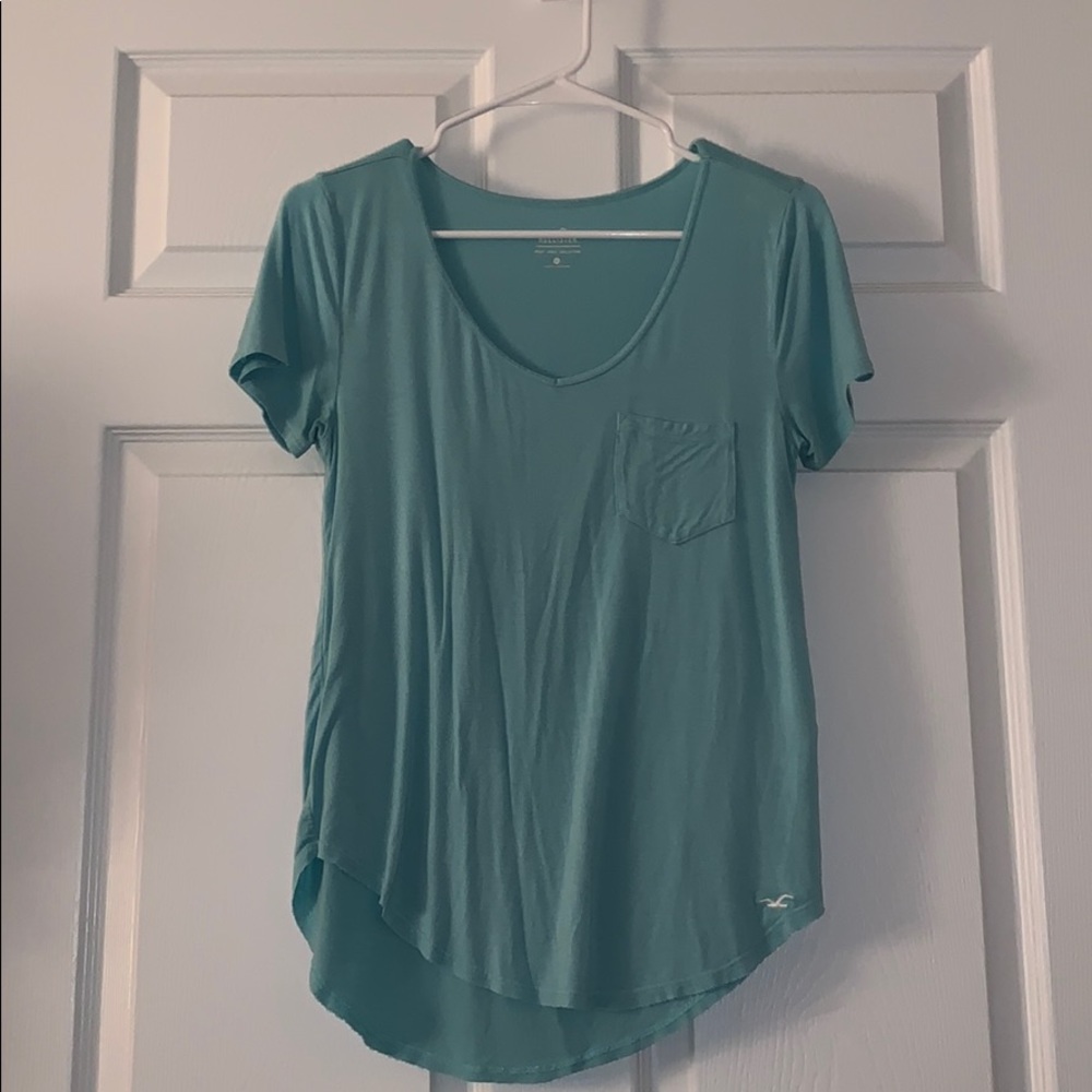 teal t-shirt
